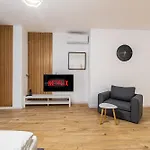 Stylish With Free Parking