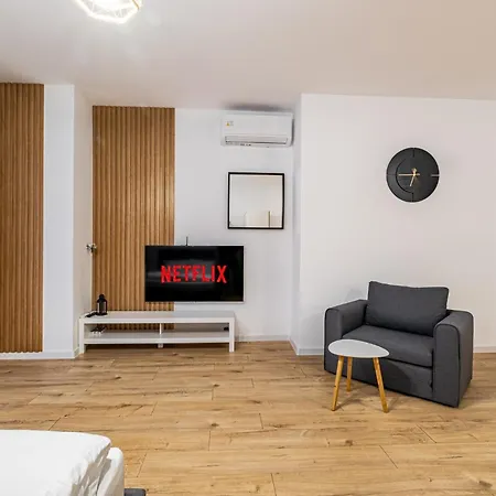 Stylish With Free Parking